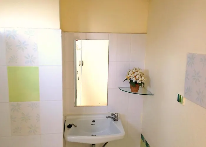 Отель Casa Narinya @ Suvarnabhumi Airport 3*